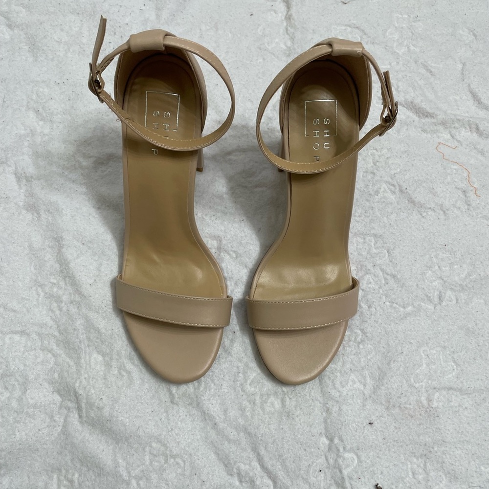 Shu Shop Nude Heel Sandals Size 9